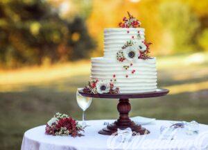 How To Choose Your Wedding Cakes In Canada